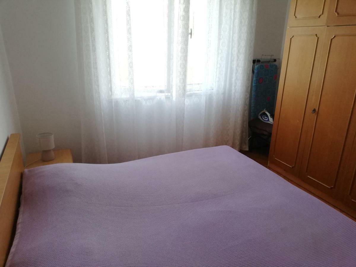 Spacious Family Apartment With Parking In The Shade And Barbecue House Šibenik Dış mekan fotoğraf