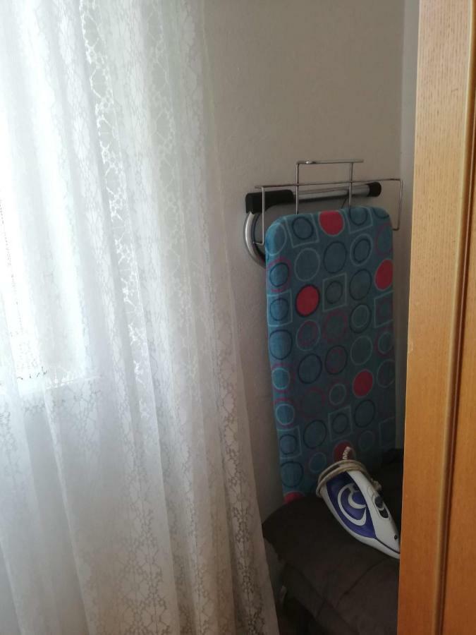 Spacious Family Apartment With Parking In The Shade And Barbecue House Šibenik Dış mekan fotoğraf